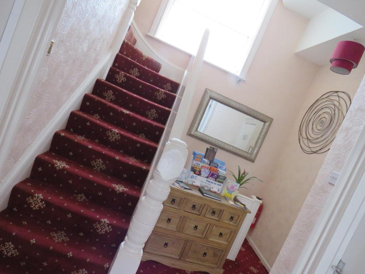 The Heidi Bed & Breakfast Southport Bagian luar foto