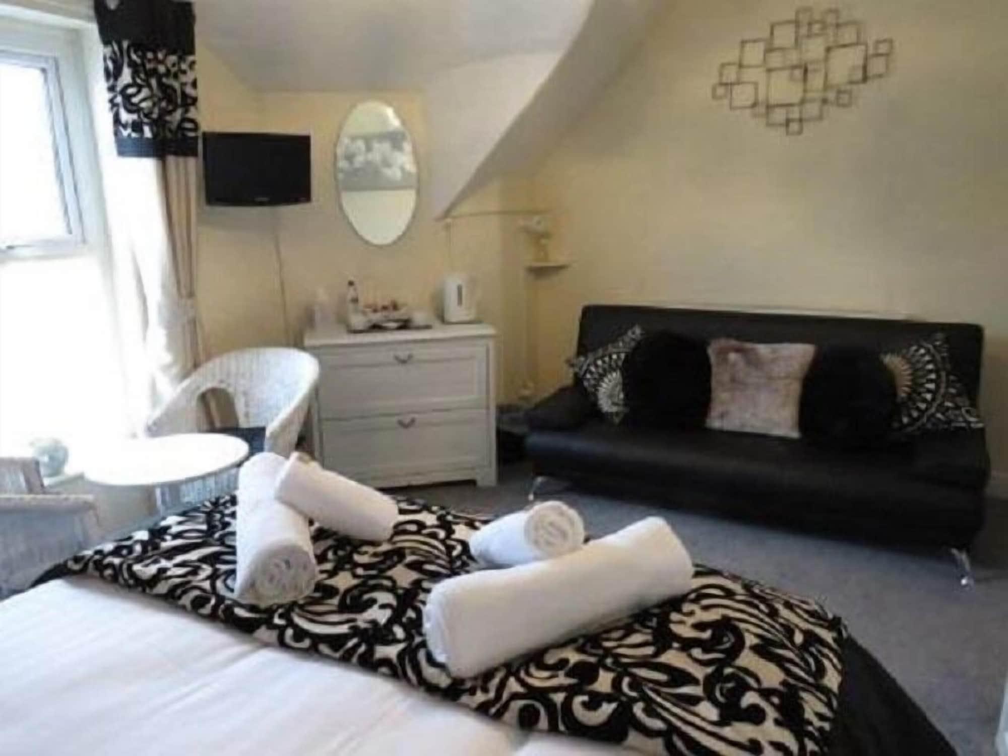 The Heidi Bed & Breakfast Southport Bagian luar foto