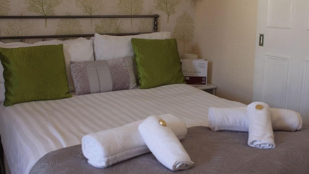 The Heidi Bed & Breakfast Southport Bagian luar foto